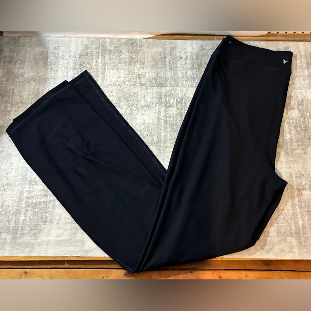 Old Navy Cloud+ Go Dry Women’s Blue Pants in Great Condition. Size XL Tall. $9.
